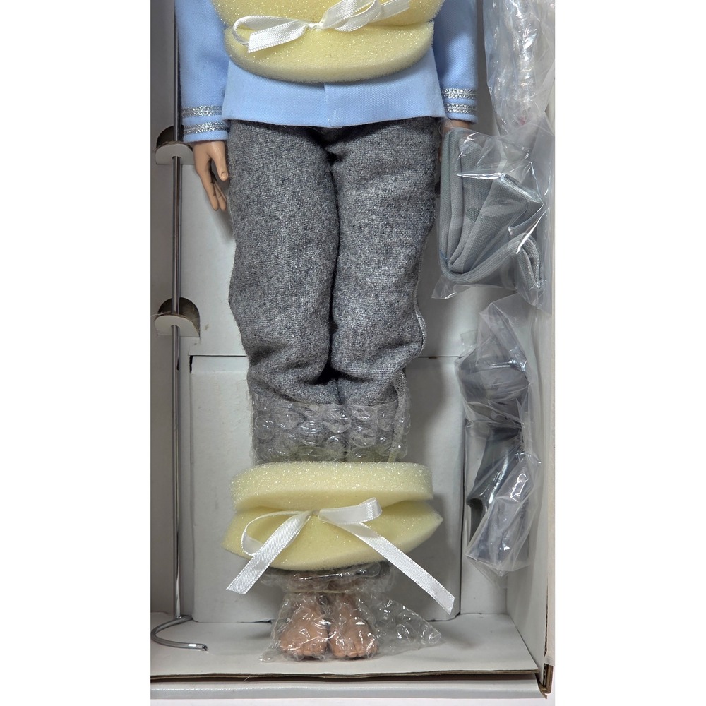 Tonner-Cinderella Collection 17" Doll "Prince Charming" T6-CNDD-05 NIB - Picture 7 of 16